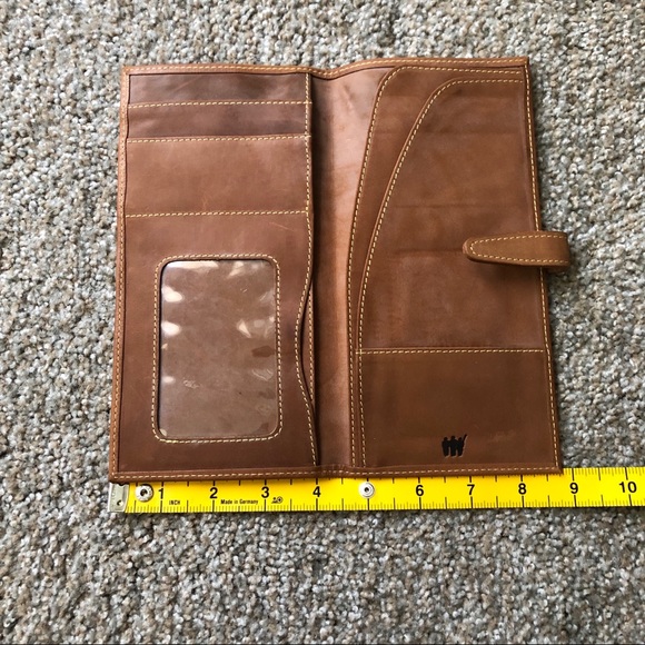 Slim Tan Leather Wallet - Picture 6 of 9